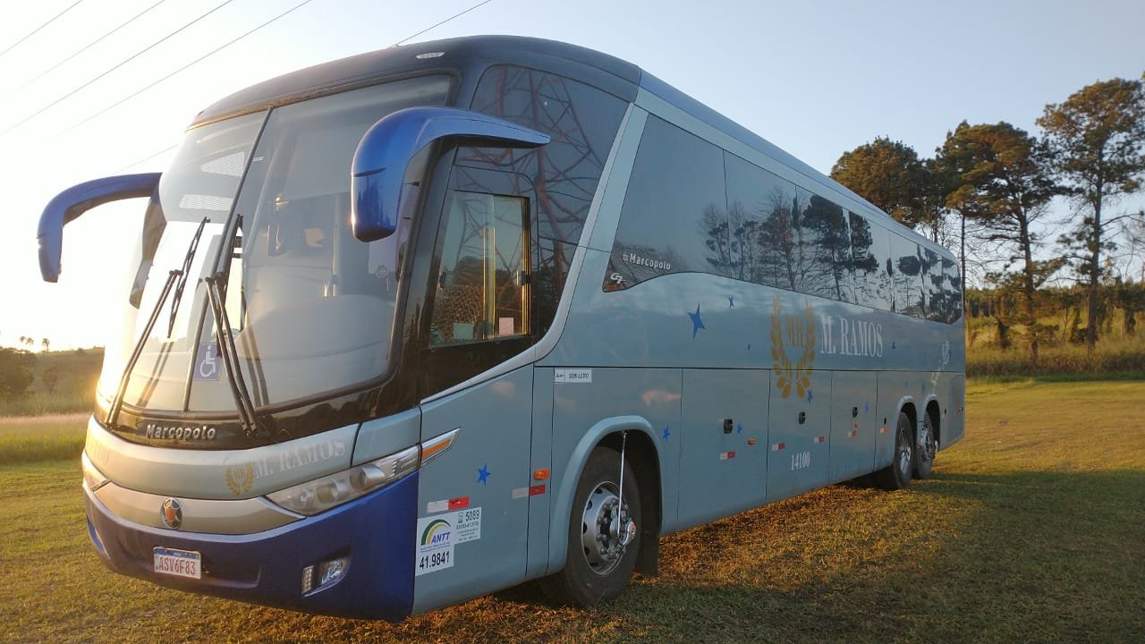Onibus semi-leito 42 lugares — M.RAMOS em Curitiba